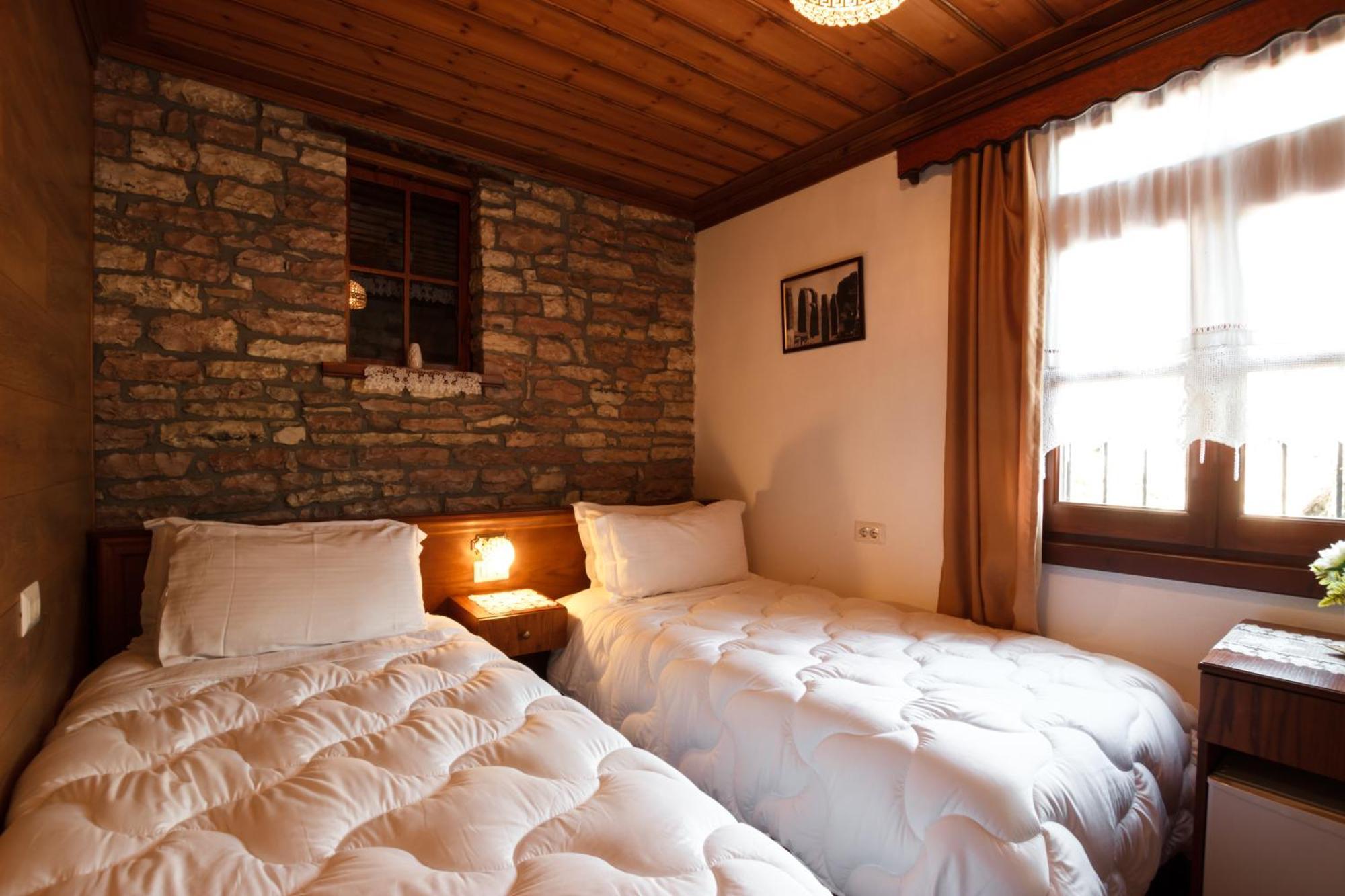 Pashai Hotel 3*